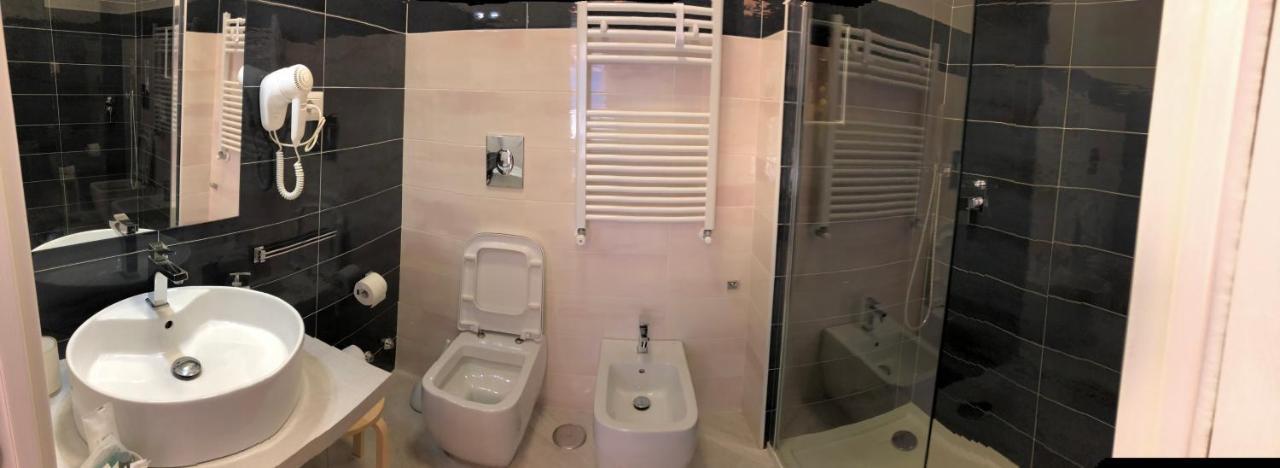 Maison Claudette Toledo Napoli Eksteriør bilde