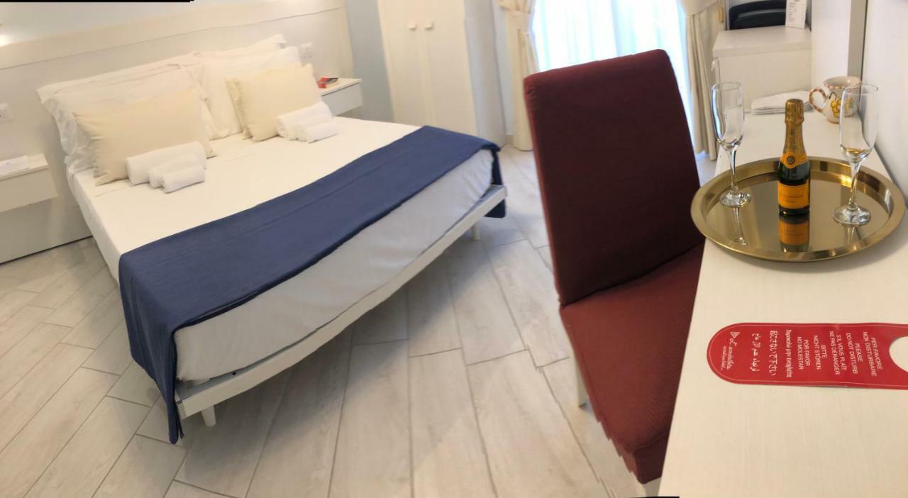 Maison Claudette Toledo Napoli Eksteriør bilde